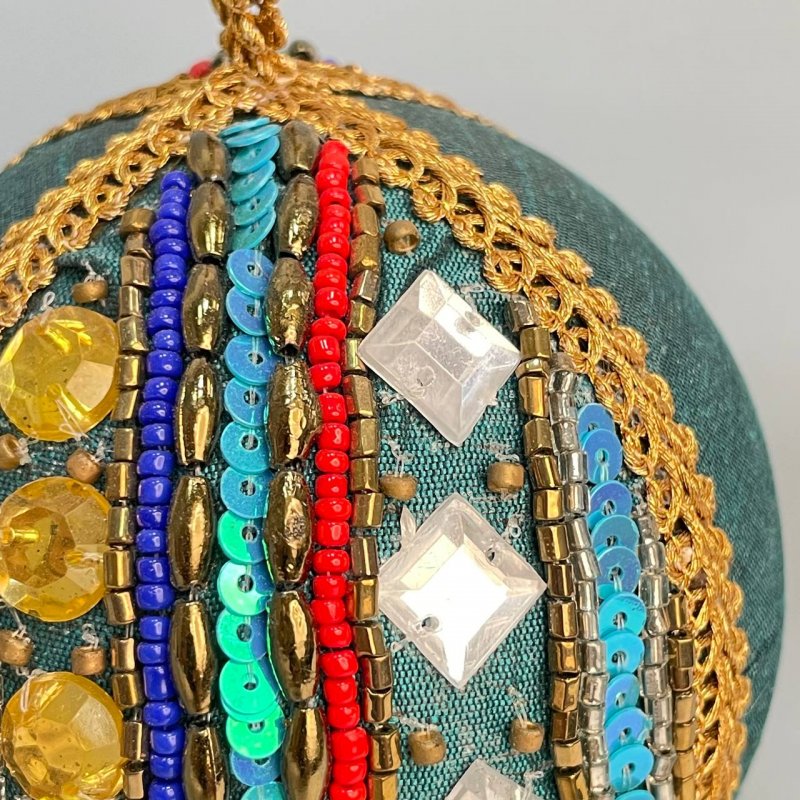 Елочная игрушка Шар с этническим орнаментом маленький