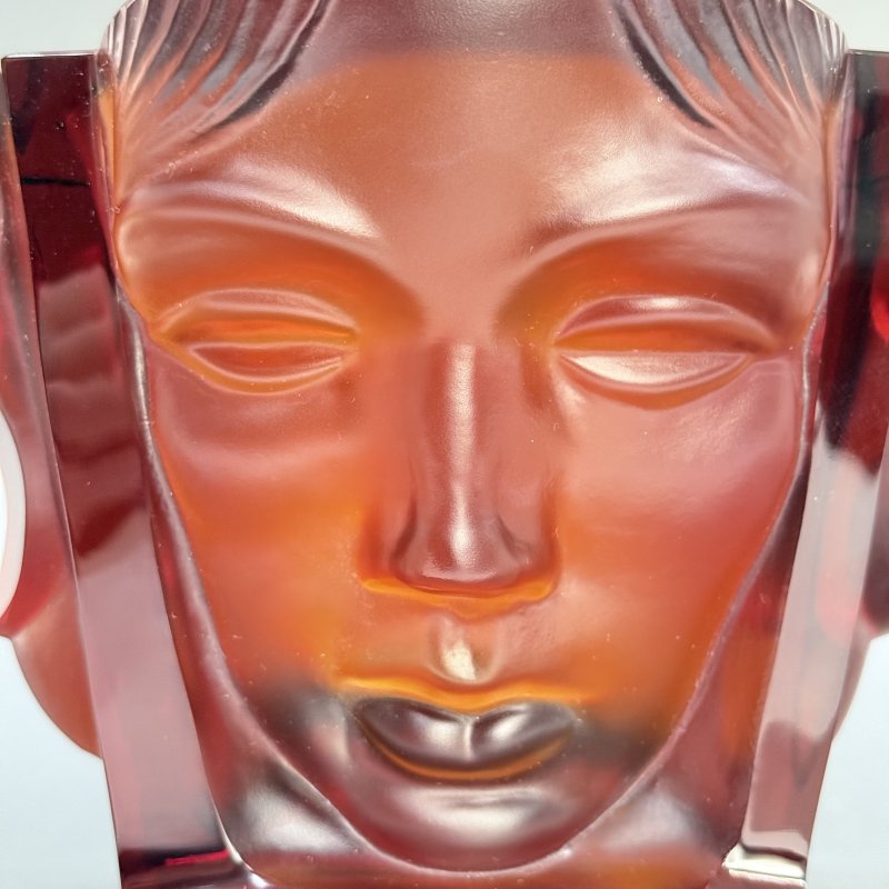 Ваза в стиле Артдеко из янтарного стекла дизайн 1930г. Г. Хоффманн Чехия 21 в