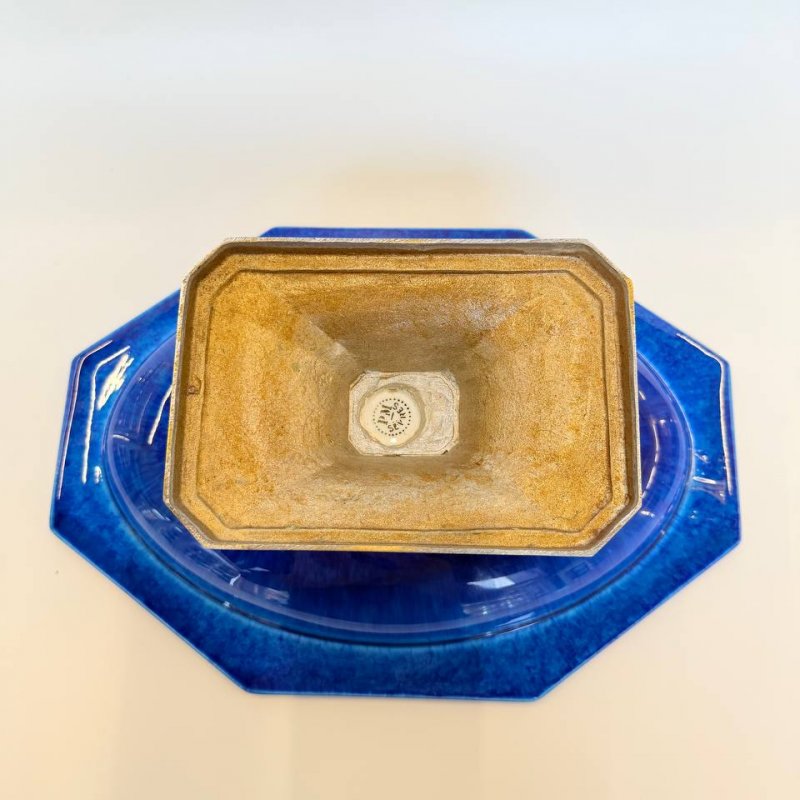  Ваза на ножке , Sevres в стиле ар-деко, изготовленная Полем Милле .