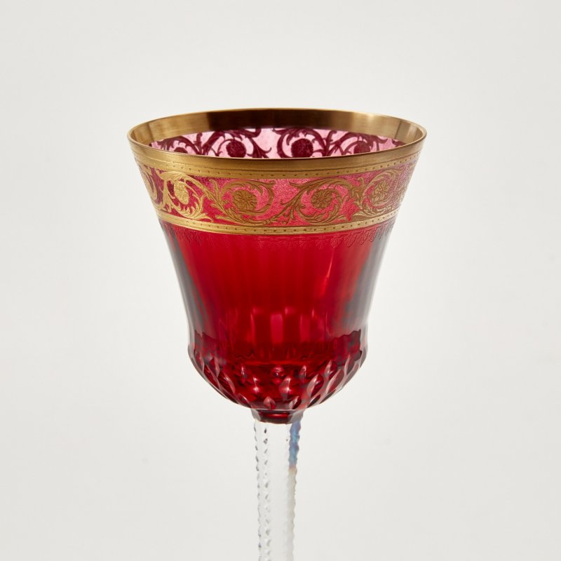  Хрустальный бокал для вина «Thistle Gold» («Цветок чертополоха»). 