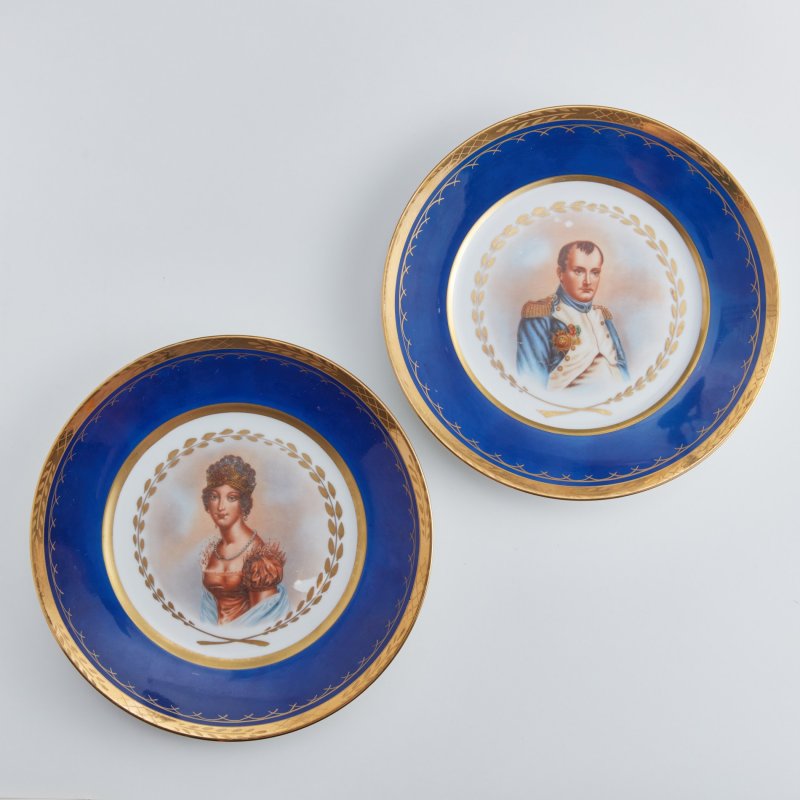 Парные тарелки с изображением императора Наполеона Бонапарта и императрицы Жозефины