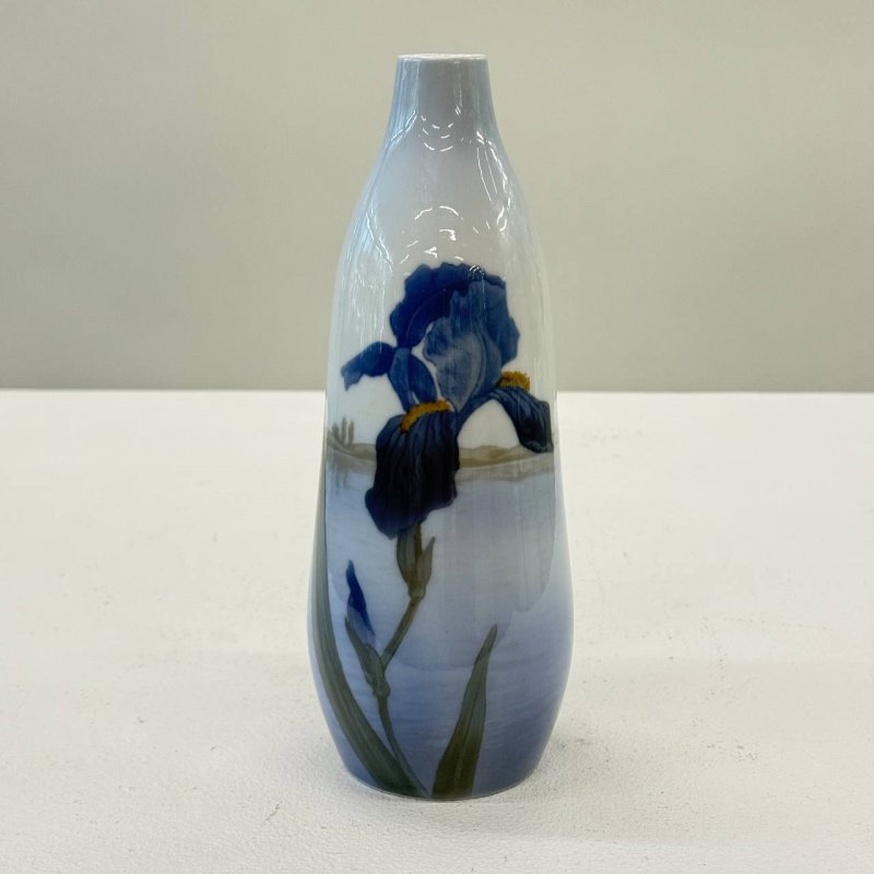 Ваза с ирисами Royal Copenhagen
