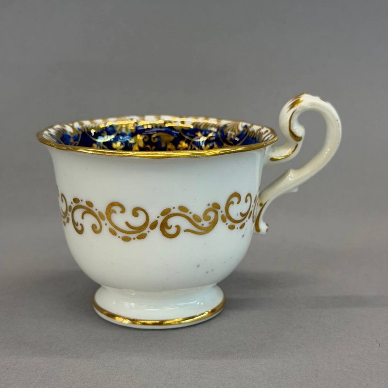 Фарфоровая Чашка с блюдцем Coalport 1840е г