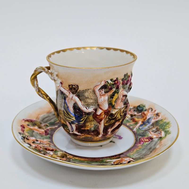 Чашка с блюдцем для кофе в стиле Каподимонте Германия 20 век
