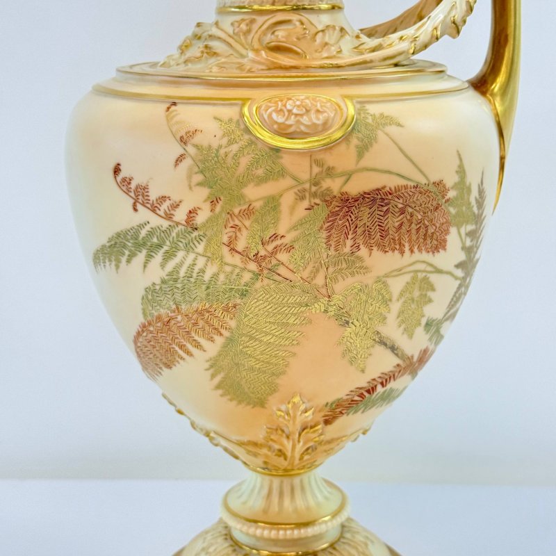  Большой старинный  кувшин