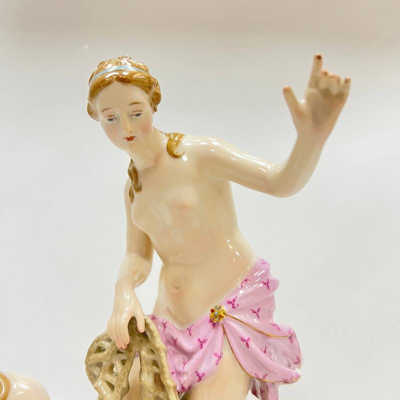 Скульптурная группа Ловля тритона Meissen 1860 - 1890 гг