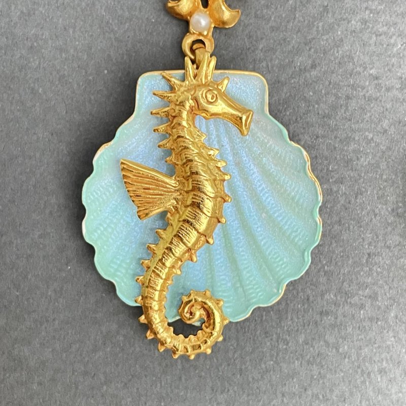  Коллекционные винтажные серьги Морские коньки и раковины с кабошонами