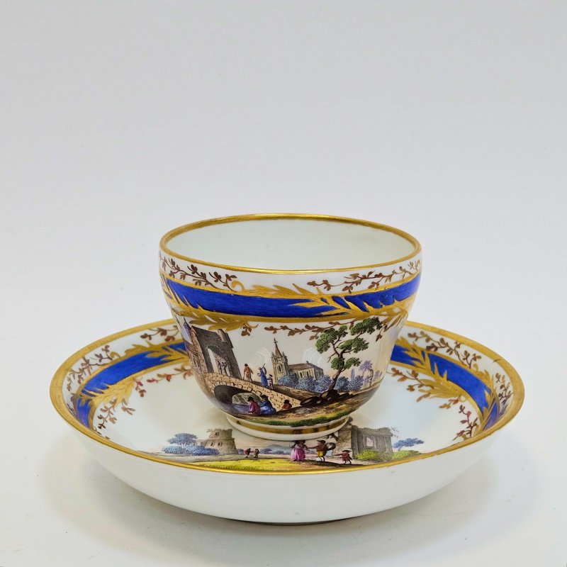 Augarten Старинная чашка с блюдцем с ручной росписью 