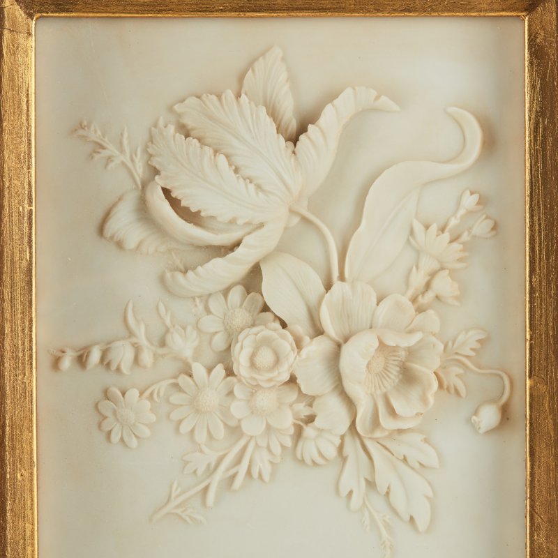 Картина Цветы из гипса барельеф в деревянной раме