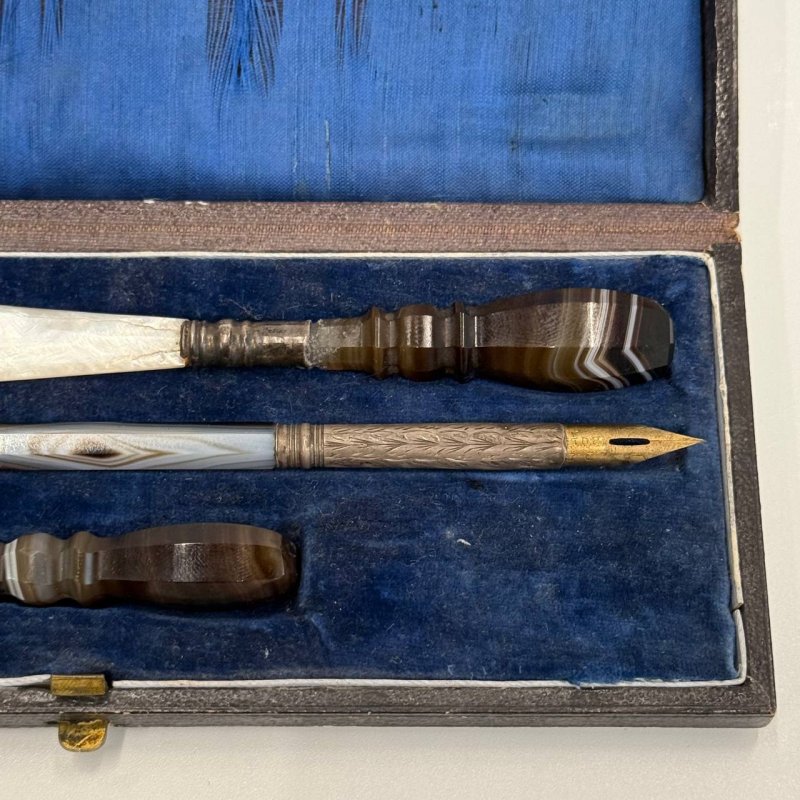 Набор чернильных приборов