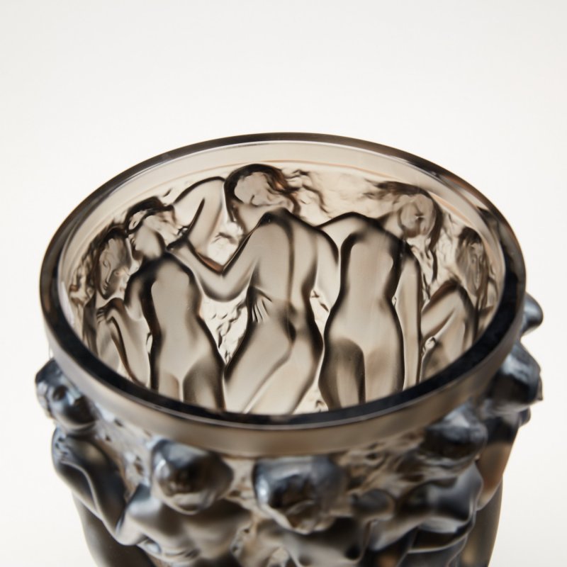 Хрустальная ваза из лимитированной серии «Bacchantes» («Вакханки»).  Модель 1927 г. 