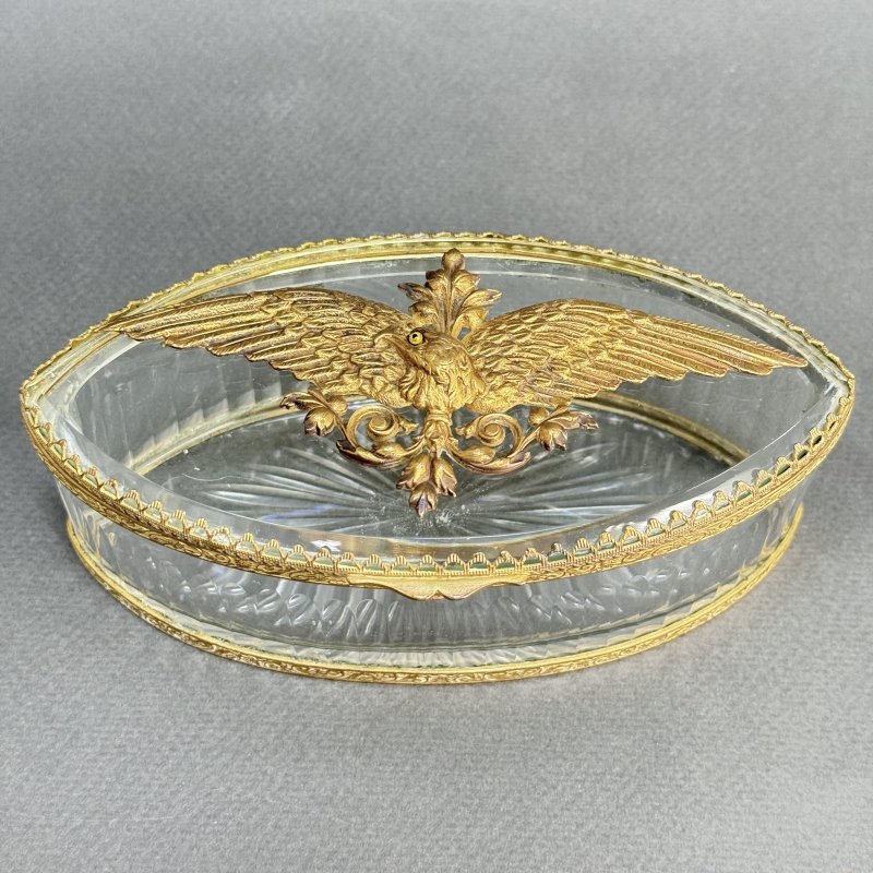 Шкатулка хрусталь с орлом из бронзы Франция 19 в