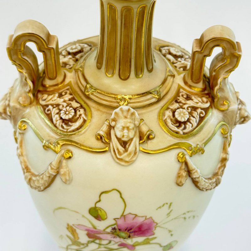 Старинная ваза  Royal Worcester 1890е гг