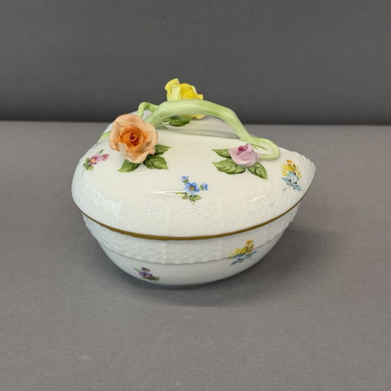 Фарфоровая шкатулка Herend