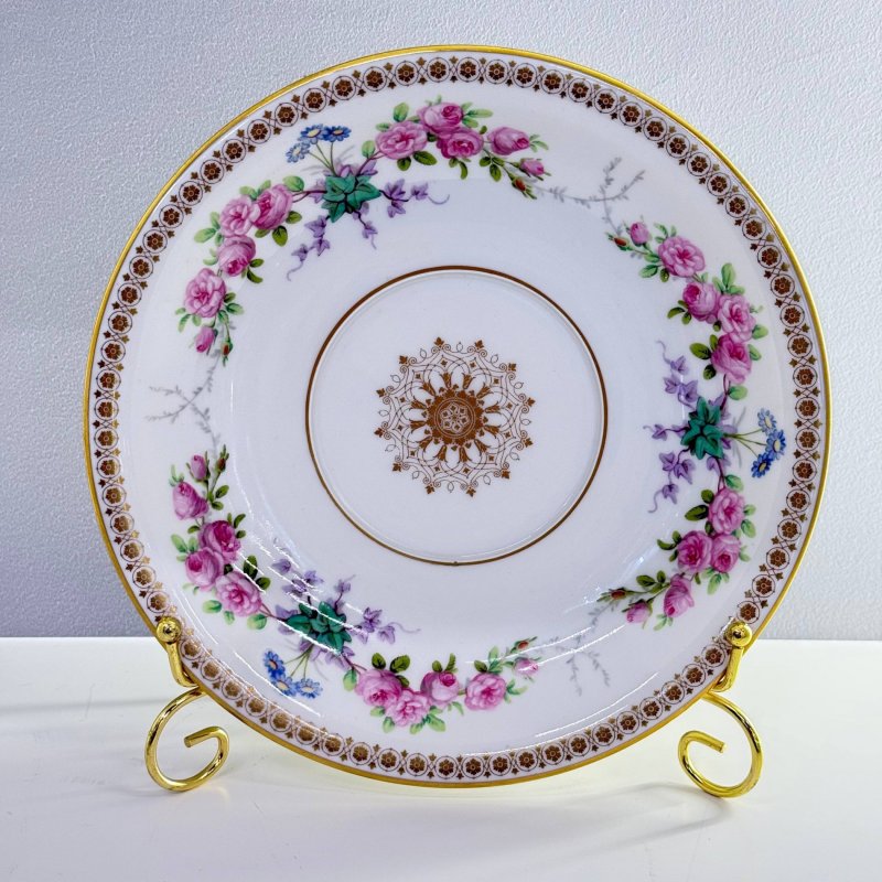 Фарфоровая тарелка императорского Севрского фарфора 