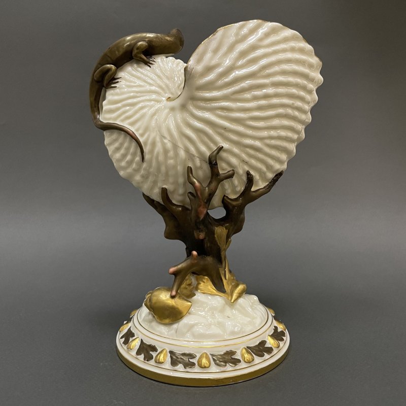 Старинная ваза в форме раковины Nautilus Royal Worcester 1918 г