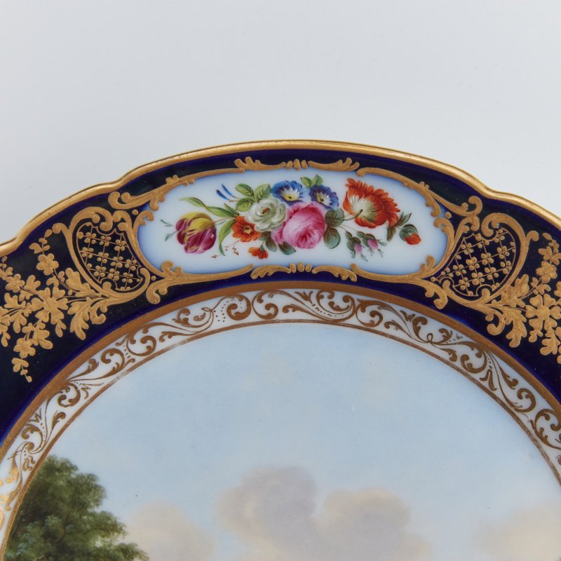 Старинная коллекционная тарелка Замок Венсенн