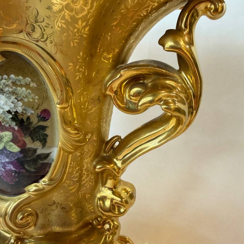 Ваза в стиле рококо