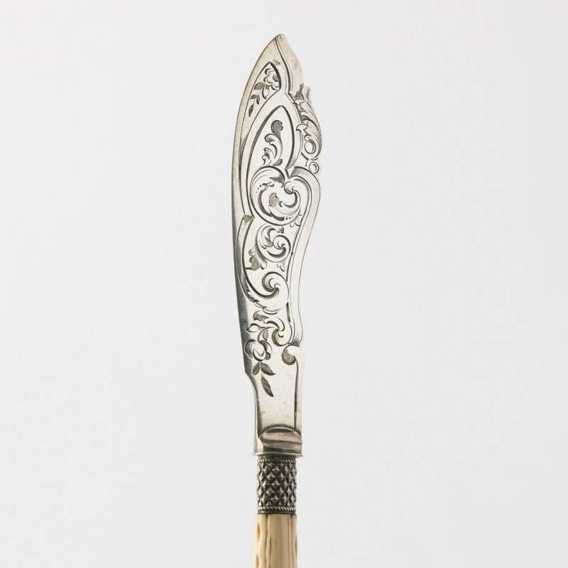 Нож антикварный с ручкой из кости Atkins brothers