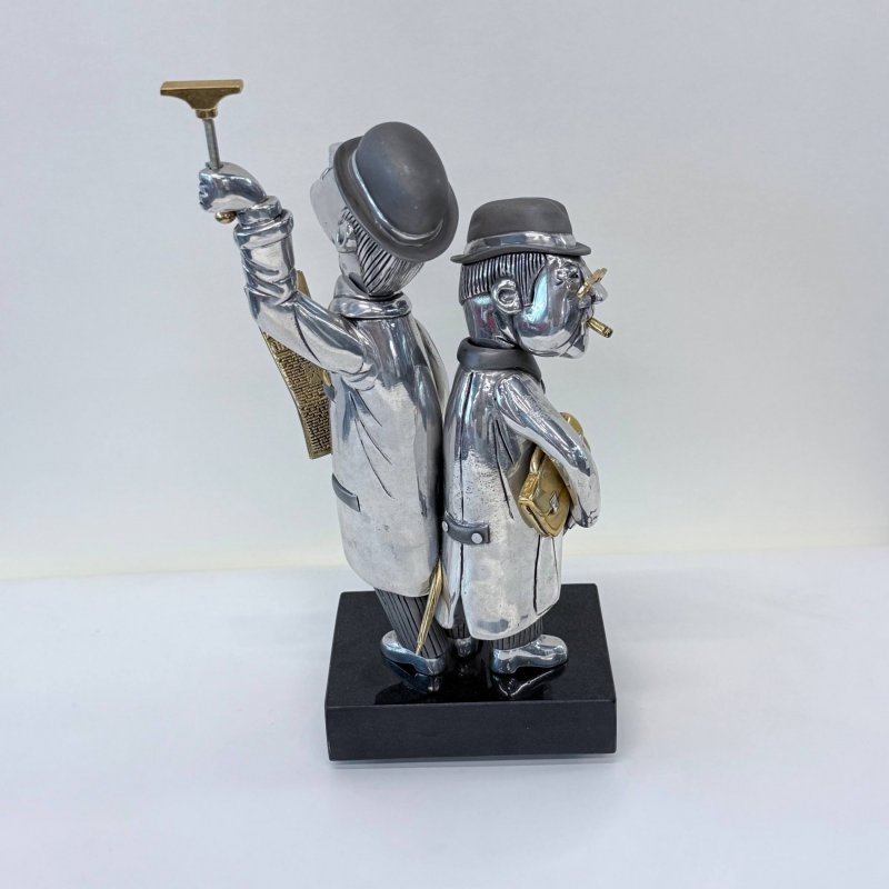 Металлическая скульптура «Метро» - Франк Майслер. (к)