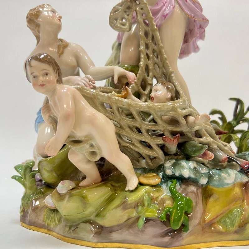 Скульптурная группа Ловля тритона Meissen 1860 - 1890 гг