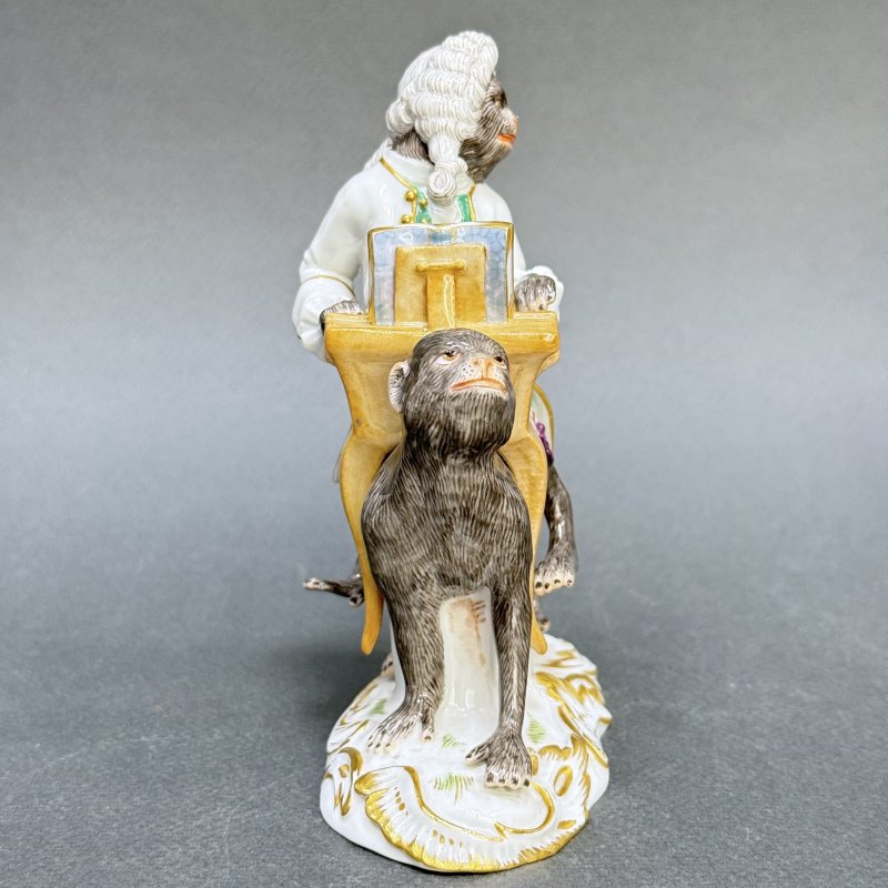 Статуэтка Обезьяна с клавесином верхом на обезьяне №19 в серии обезьяний оркестр Германия 1974 г 