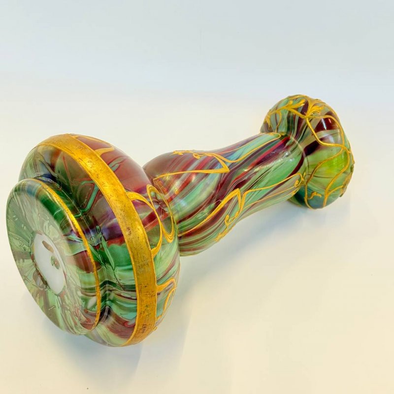 Ваза в стиле модерн