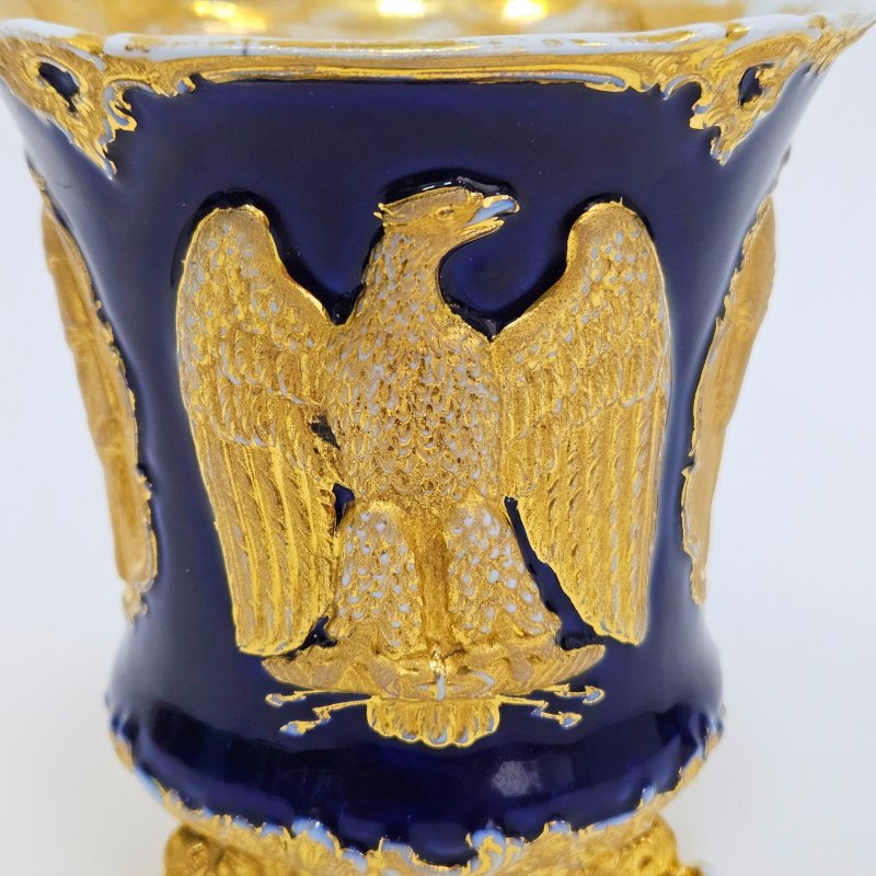 Старинная большая чашка с изображением Наполеона III и императрицы Евгении