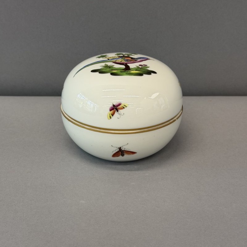 Фарфоровая шкатулка Herend