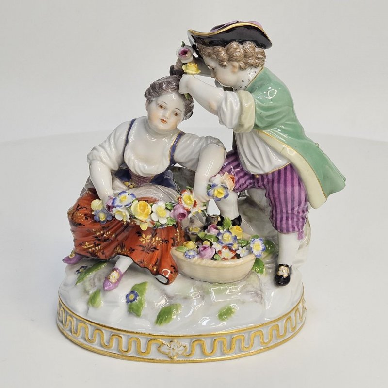 Статуэтка Дама и Кавалер с цветами Meissen
