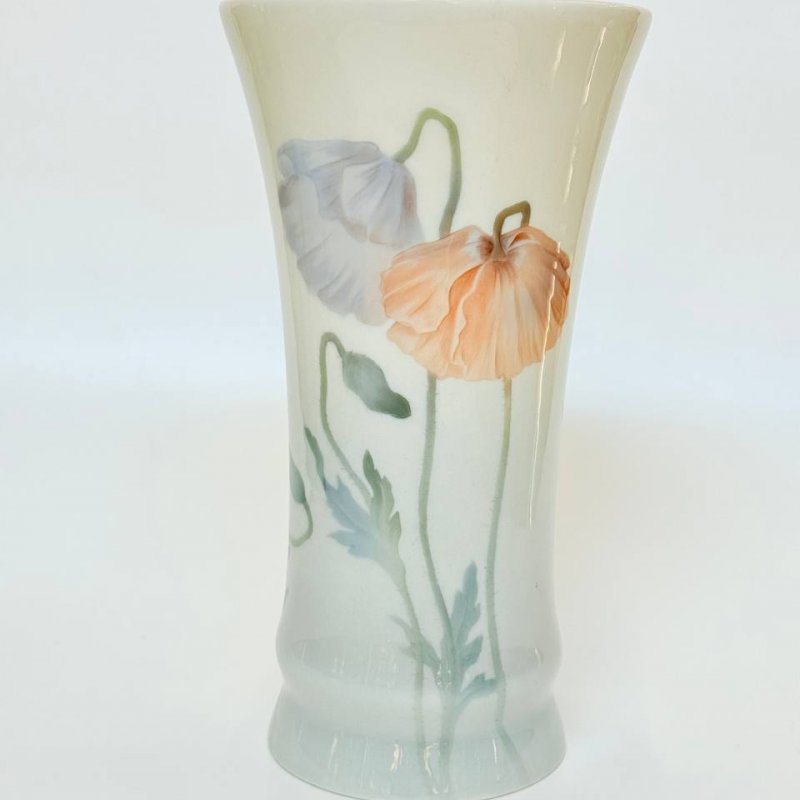 Ваза с маками