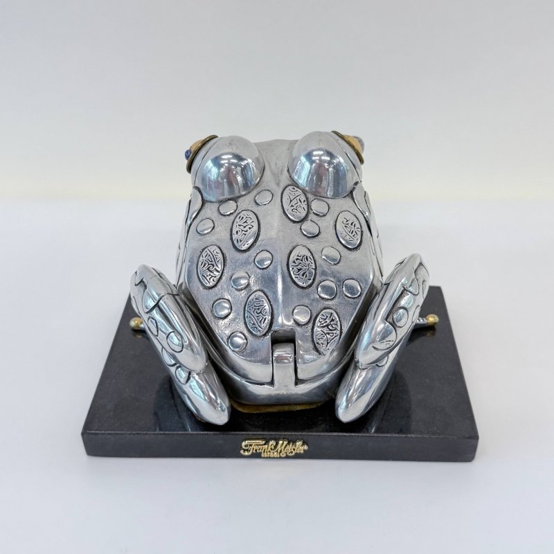 Металлическая скульптура «Лягушка» - Франк Майслер. (к)