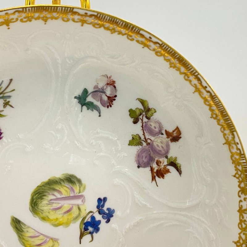 Чашка для шоколада  с крышкой и блюдцем (тройка) Meissen 1745-1755гг