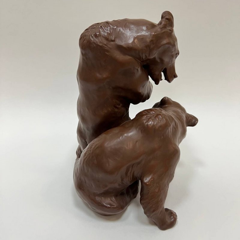 Фигурка 2 медведя  из коричневого бурого фарфора 1905 г Meissen