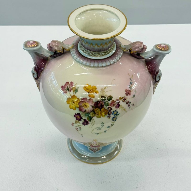 Фарфоровая ваза Royal Worcester (д)