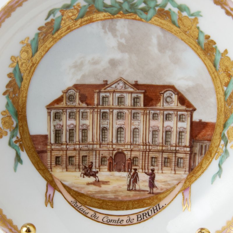 Антикварное блюдце периода Марколини Дворец графа Брюля.