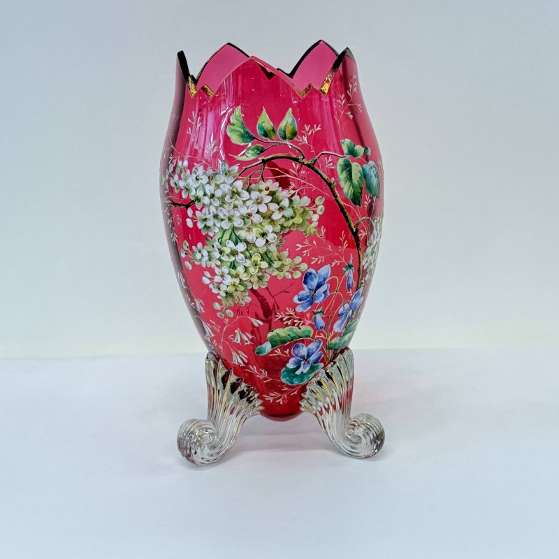 Ваза из клюквенного стекла Moser