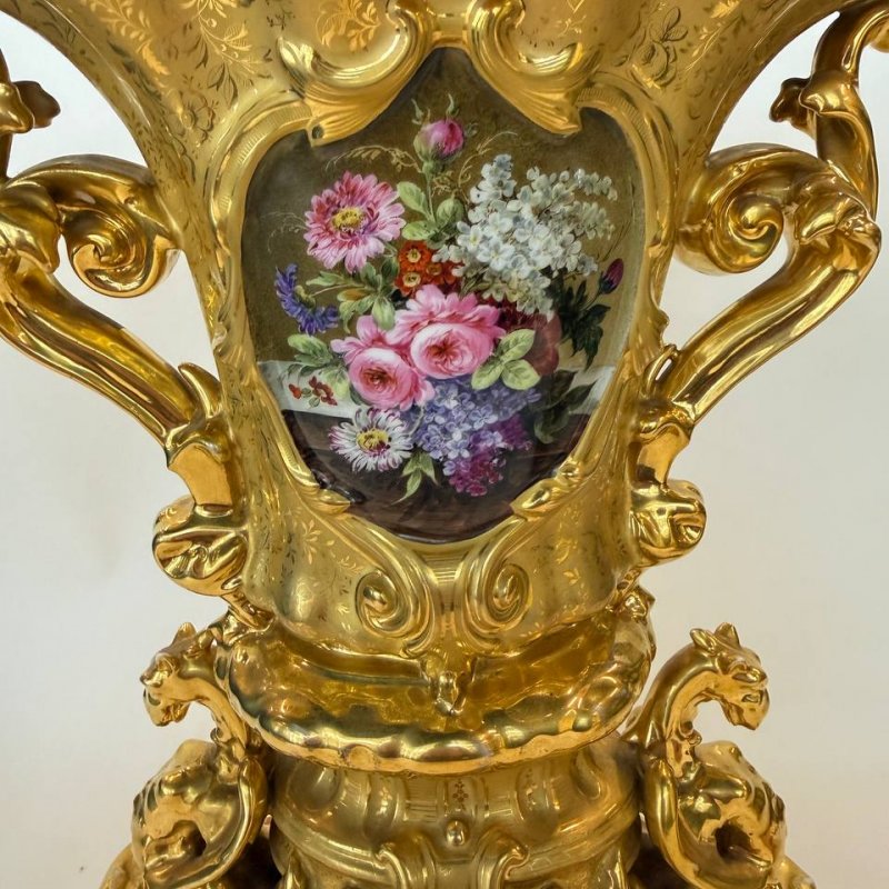 Ваза в стиле рококо