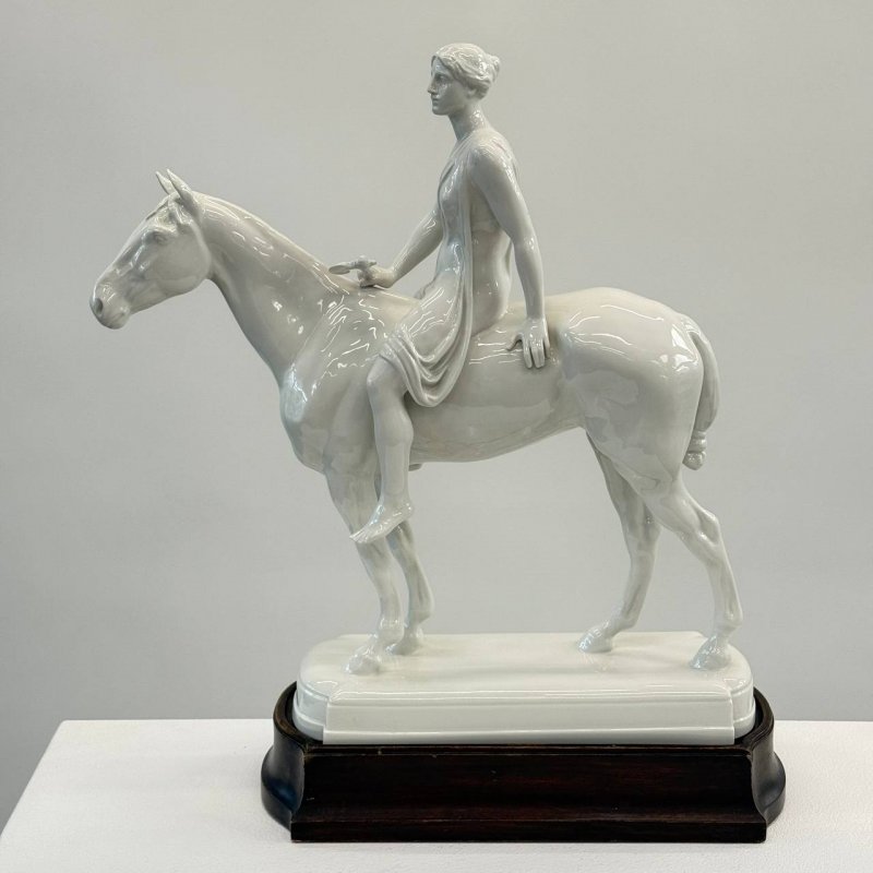 Фигурка «Амазонка» Ар деко 1920 годы KPM Берлин (к)