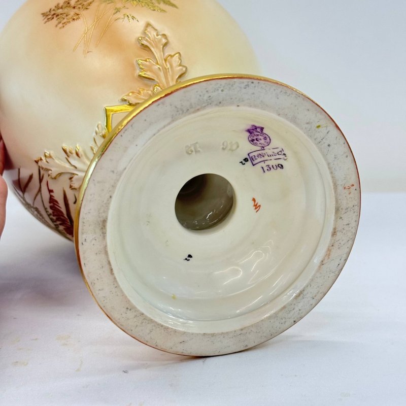  Большой старинный  кувшин