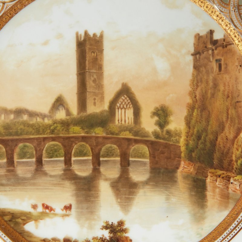 Тарелка с пейзажем Coalport 1875-1881 ABBEY OF CLARE