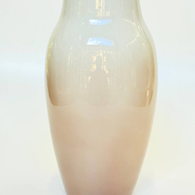 Ваза с  анемонами