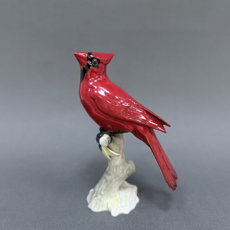 Коллекционная статуэтка птицы Красный Кардинал Фабрика Hutschenreuter 1967 год.