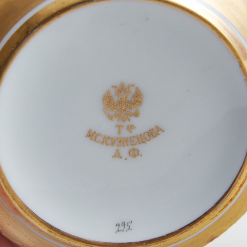 Редкость! Чашка с блюдцем, декорированные росписью в неорусском стиле. Золотая марка.