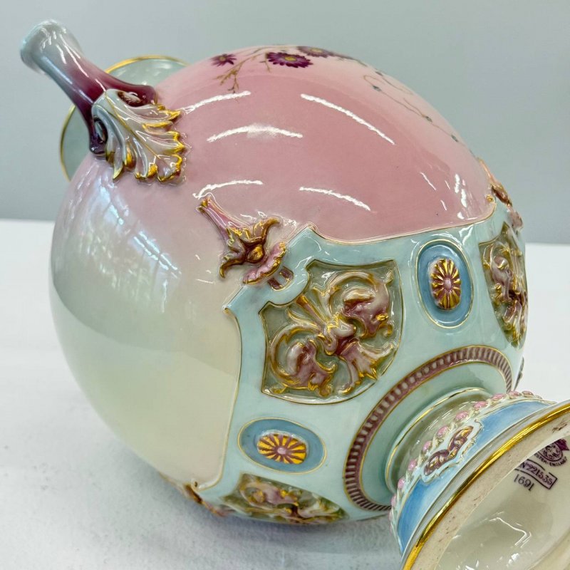 Фарфоровая ваза Royal Worcester (д)