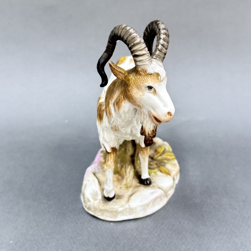 Старинная статуэтка Козел. Тюрингия, 1900 годы