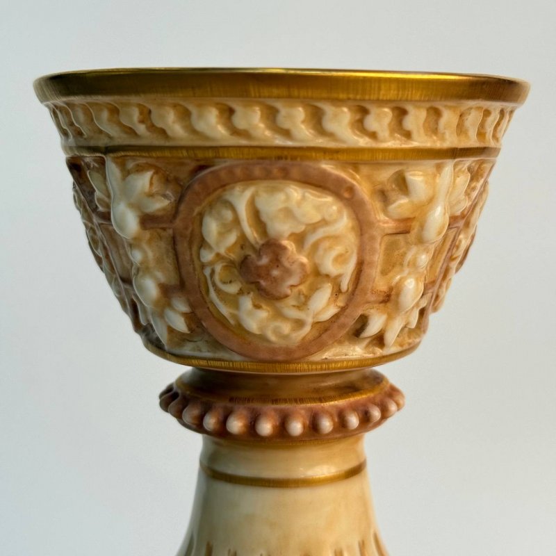 Ваза Royal Worcester