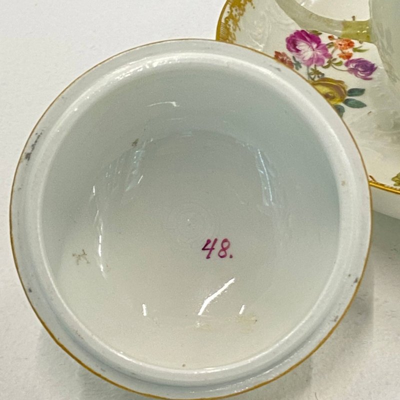 Чашка для шоколада  с крышкой и блюдцем (тройка) Meissen 1745-1755гг