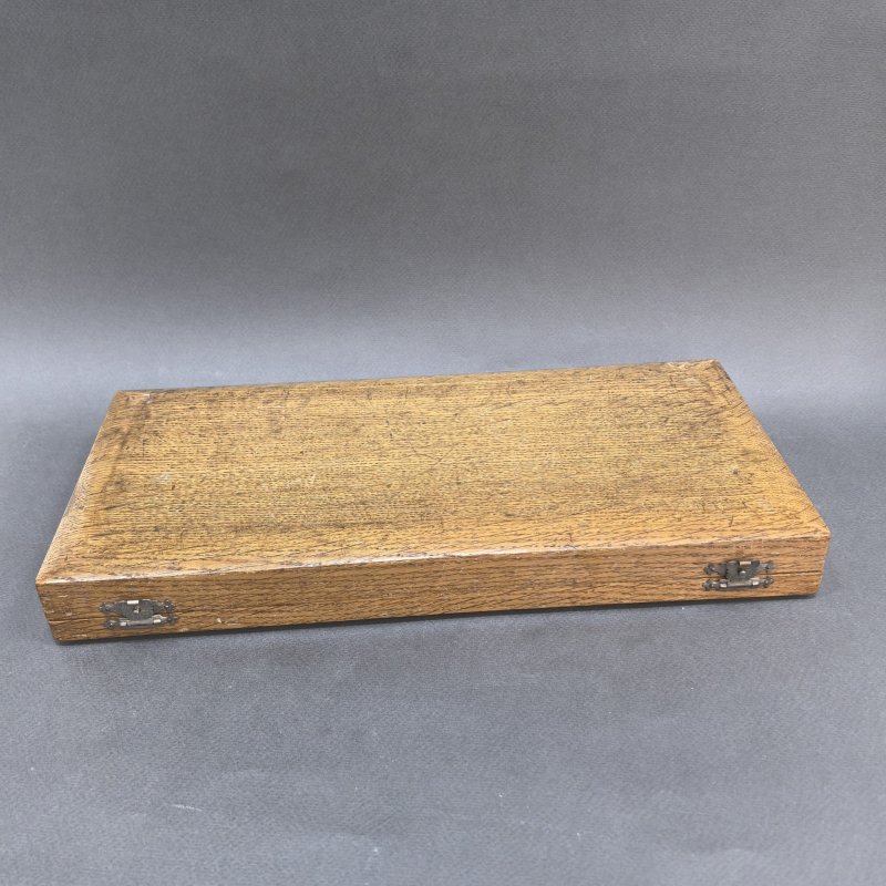 Набор старинных серебряных ложек для чая, в антикварном кофре, 84 пр. пробирный мастер Соколов М.Ф.