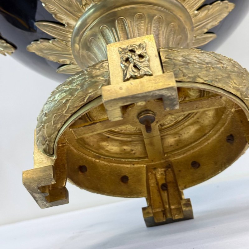 Старинная большая кобальтовая ваза